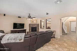 3615 E Salter Dr, Phoenix, AZ 85050 - Photo 9