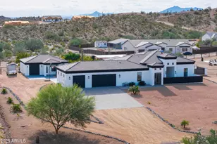 2529 W Magma Rd, San Tan Valley, AZ 85144 - Photo 1
