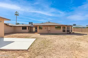9702 W Branding Iron Dr, Sun City, AZ 85351 - Photo 45