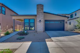 813 E Paseo Way, Phoenix, AZ 85042 - Photo 1