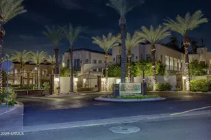 2 Biltmore Estate, Phoenix, AZ 85016 - Photo 1