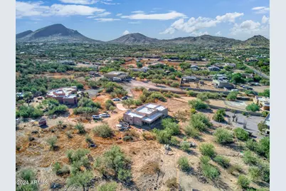 44811 N 12th Street, New River, AZ 85087 - Photo 13