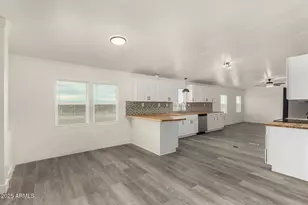 19305 E Black Rock Trail, Florence, AZ 85132 - Photo 11