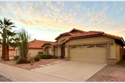 4529 E Rock Wren Road, Phoenix, AZ 85044 - Photo 1