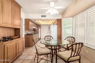 10102 W Concho Cir, Sun City, AZ 85373 - Photo 15