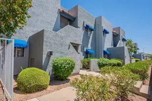 220 N 22nd Pl, Mesa, AZ 85213 - Photo 1