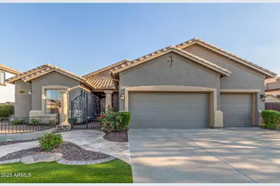 6757 S Seneca Way, Gilbert, AZ 85298 - Photo 3