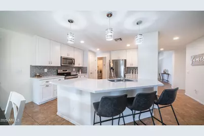 1077 E Loma Vista Street, Gilbert, AZ 85295 - Photo 1