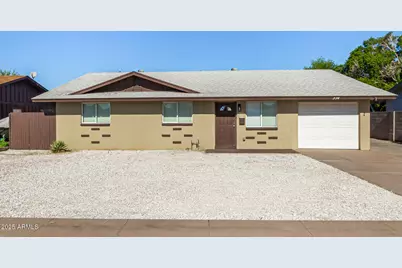 334 E Holmes Avenue, Mesa, AZ 85210 - Photo 1
