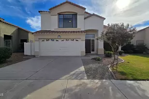 2119 W Tracy Ln, Phoenix, AZ 85023 - Photo 1