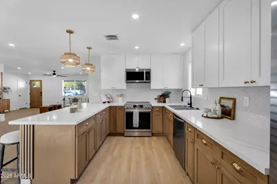 1037 E Lilac Drive, Tempe, AZ 85288 - Photo 1