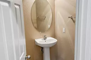 1426 N 81st Dr, Phoenix, AZ 85043 - Photo 15
