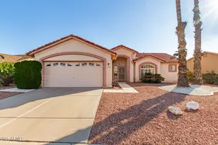 1553 E Palm Beach Dr, Chandler, AZ 85249 - Photo 1