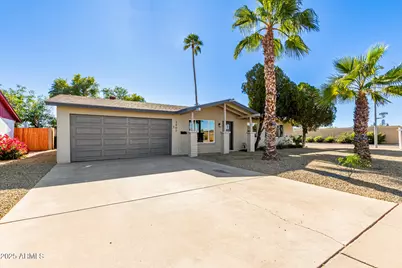 3401 E Shaw Butte Drive, Phoenix, AZ 85028 - Photo 1