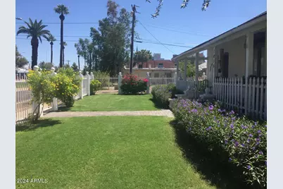 1019 W Woodland Avenue #9, Phoenix, AZ 85007 - Photo 1