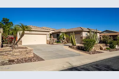6634 W Straight Arrow Lane, Phoenix, AZ 85083 - Photo 1