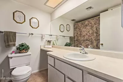 10442 W Harmont Drive, Peoria, AZ 85345 - Photo 17