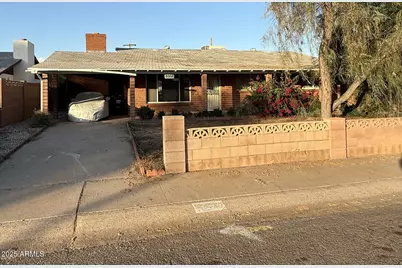 8008 E Whitton Avenue, Scottsdale, AZ 85251 - Photo 1