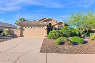 17216 E Hillcrest Dr, Fountain Hills, AZ 85268 - Photo 1