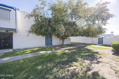 5214 N 42nd Parkway, Phoenix, AZ 85019 - Photo 1
