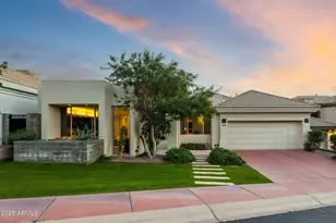 3169 E Sierra Vista Dr, Phoenix, AZ 85016 - Photo 1