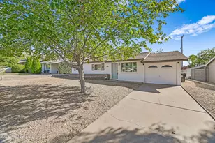 1227 E Las Palmaritas Dr, Phoenix, AZ 85020 - Photo 1