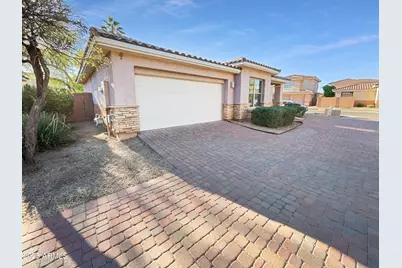 13613 W Cypress Street, Goodyear, AZ 85395 - Photo 1