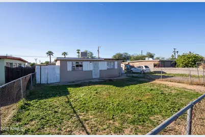 4007 W Holly Street, Phoenix, AZ 85009 - Photo 1