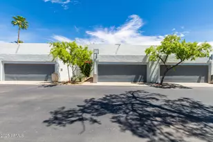 3263 E Camelback Rd, Phoenix, AZ 85018 - Photo 1