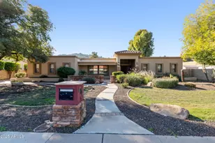 702 W Moon Valley Dr, Phoenix, AZ 85023 - Photo 1