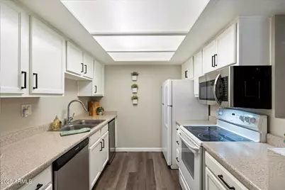 16602 N 25th Street #215, Phoenix, AZ 85032 - Photo 3
