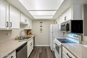 16602 N 25th St, Phoenix, AZ 85032 - Photo 3