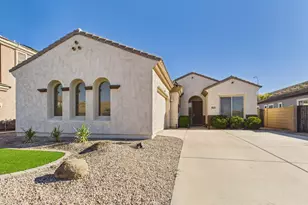 6915 S Sapphire Way, Chandler, AZ 85249 - Photo 1