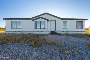 1680 E McGregor Rise, Huachuca City, AZ 85616 - Photo 1