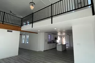 8200 W Orangewood Ave, Glendale, AZ 85303 - Photo 21