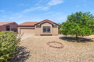 8864 E Rainier Dr, Gold Canyon, AZ 85118 - Photo 1