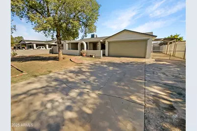 2223 N 62nd Lane, Phoenix, AZ 85035 - Photo 1
