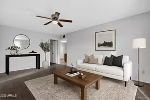 7649 W Mitchell Dr, Phoenix, AZ 85033 - Photo 1