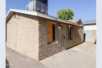 9606 N 11th Avenue #106, Phoenix, AZ 85021 - Photo 1