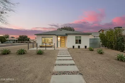1328 E Weldon Avenue, Phoenix, AZ 85014 - Photo 1