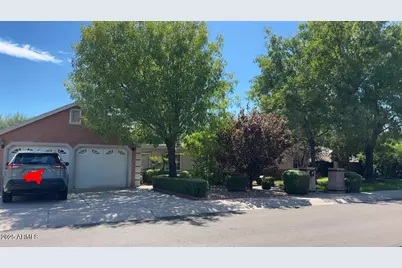 000 W Adult Care Home Lane, Phoenix, AZ 85023 - Photo 1