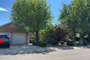 000 W Adult Care Home Ln, Phoenix, AZ 85023 - Photo 1