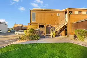 2692 E Silk Oak Dr, Tempe, AZ 85288 - Photo 1
