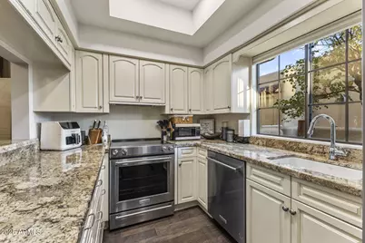 6216 N 30th Place, Phoenix, AZ 85016 - Photo 1