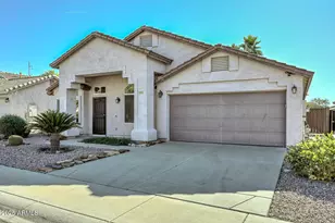 1017 E Montoya Ln, Phoenix, AZ 85024 - Photo 1