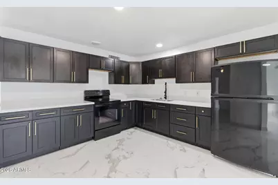 4251 W Rose Lane, Phoenix, AZ 85019 - Photo 5