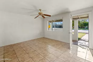 1144 E Sunnyslope Ln, Phoenix, AZ 85020 - Photo 9