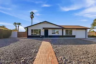 1839 W Kerry Ln, Phoenix, AZ 85027 - Photo 1