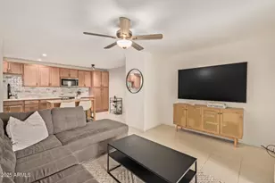 8649 E Royal Palm Rd, Scottsdale, AZ 85258 - Photo 1