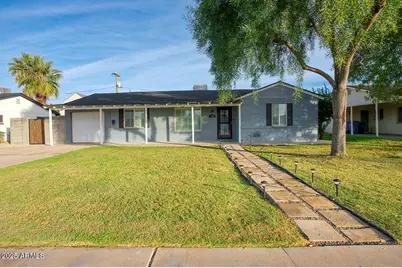1320 E Palo Verde Drive, Phoenix, AZ 85014 - Photo 1